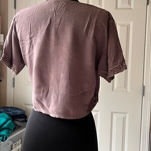 Relaxed Short-Sleeve Top in Dusty Mauve with Embroidered Trim